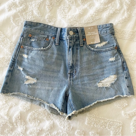 NWT Madewell Relaxed Denim Distressed High Waisted Shorts - Picture 4 of 6